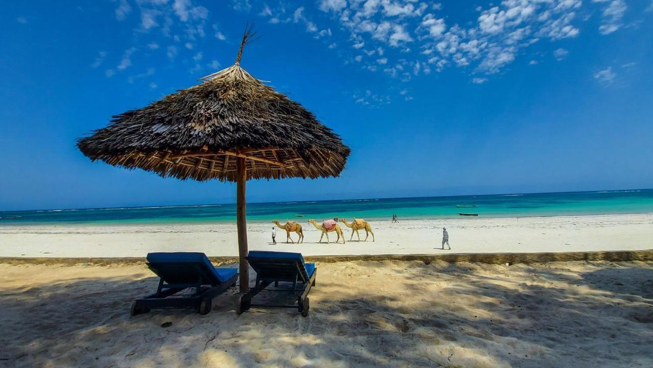 Diani Sea Resort ディアニ・ビーチ エクステリア 写真