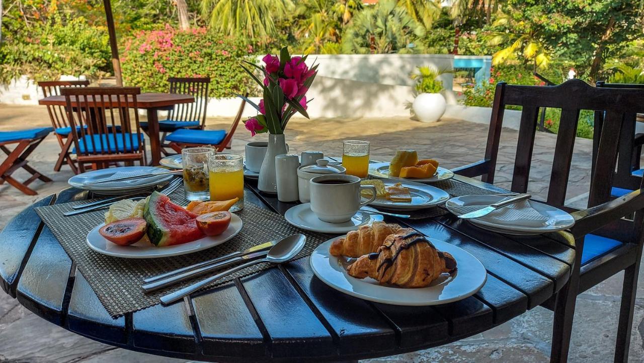 Diani Sea Resort ディアニ・ビーチ エクステリア 写真