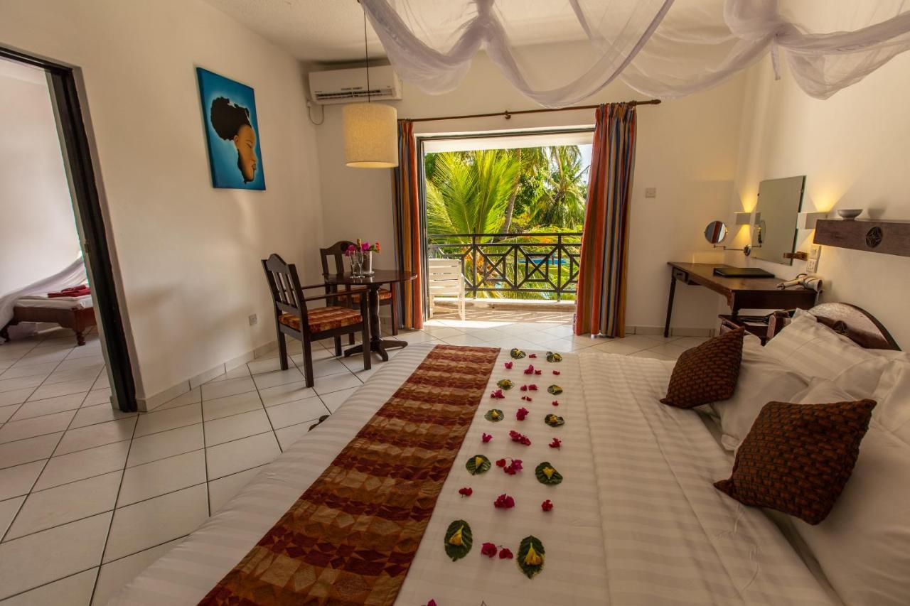 Diani Sea Resort ディアニ・ビーチ エクステリア 写真