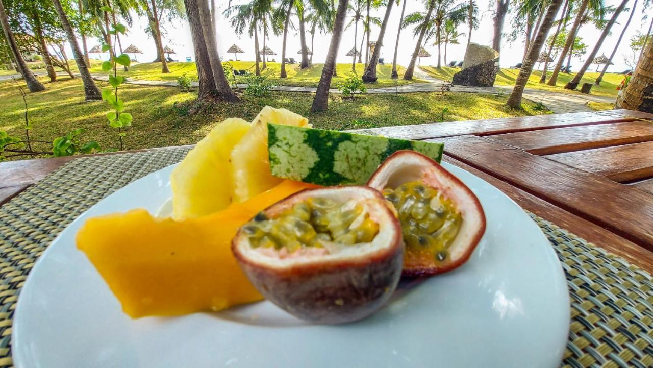 Diani Sea Resort ディアニ・ビーチ エクステリア 写真