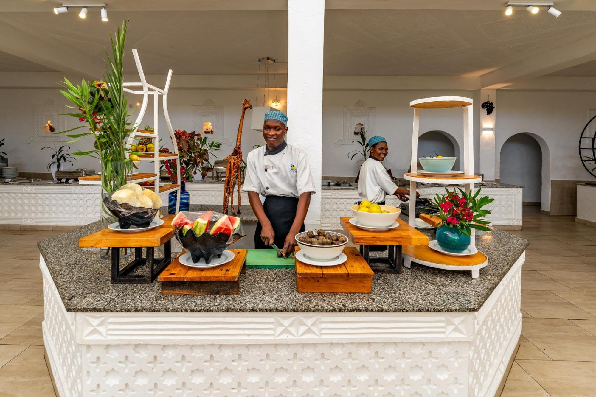 Diani Sea Resort ディアニ・ビーチ エクステリア 写真