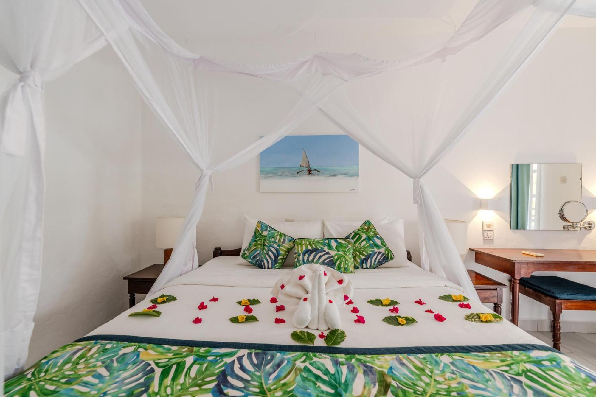 Diani Sea Resort ディアニ・ビーチ エクステリア 写真