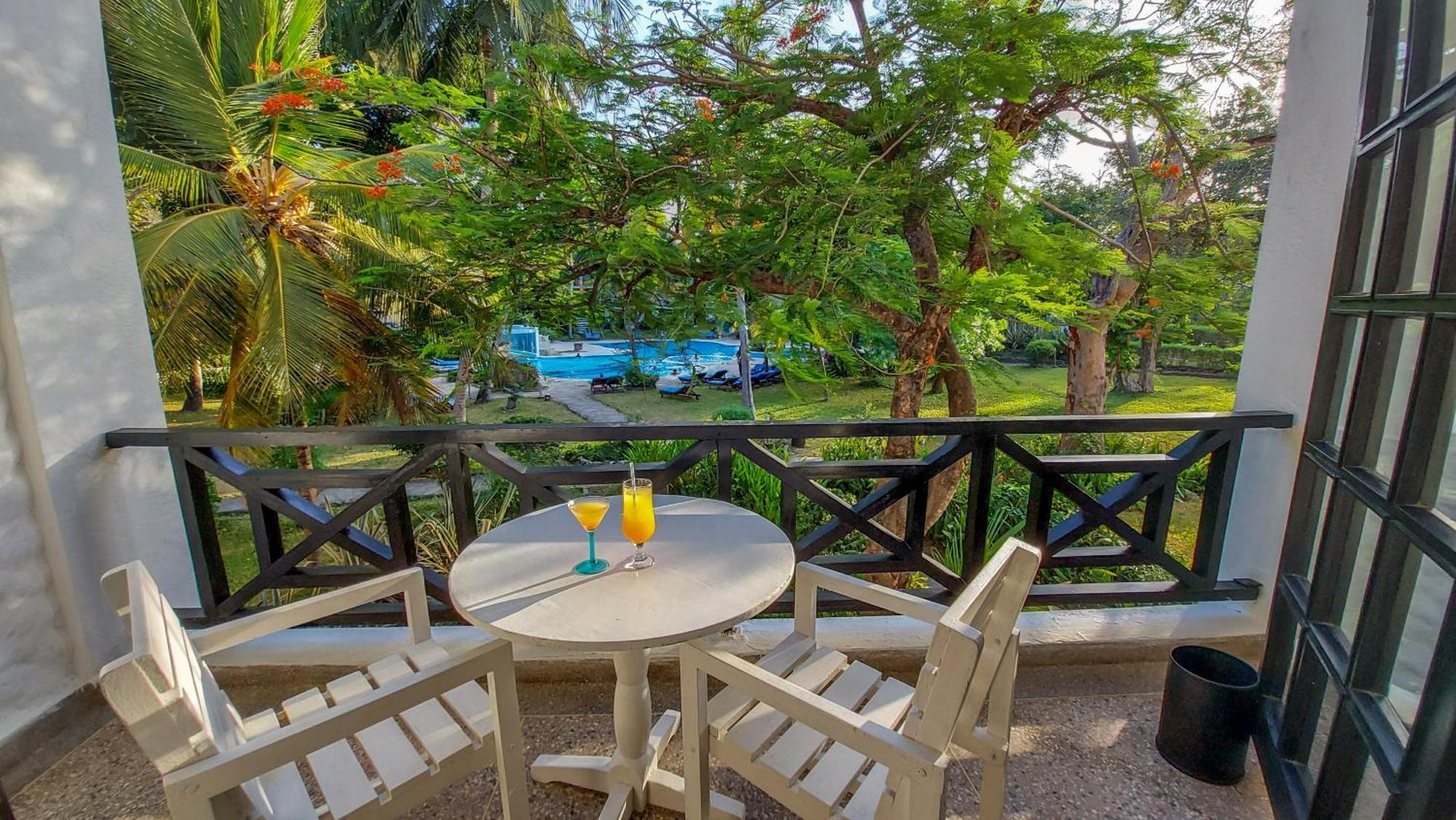 Diani Sea Resort ディアニ・ビーチ エクステリア 写真