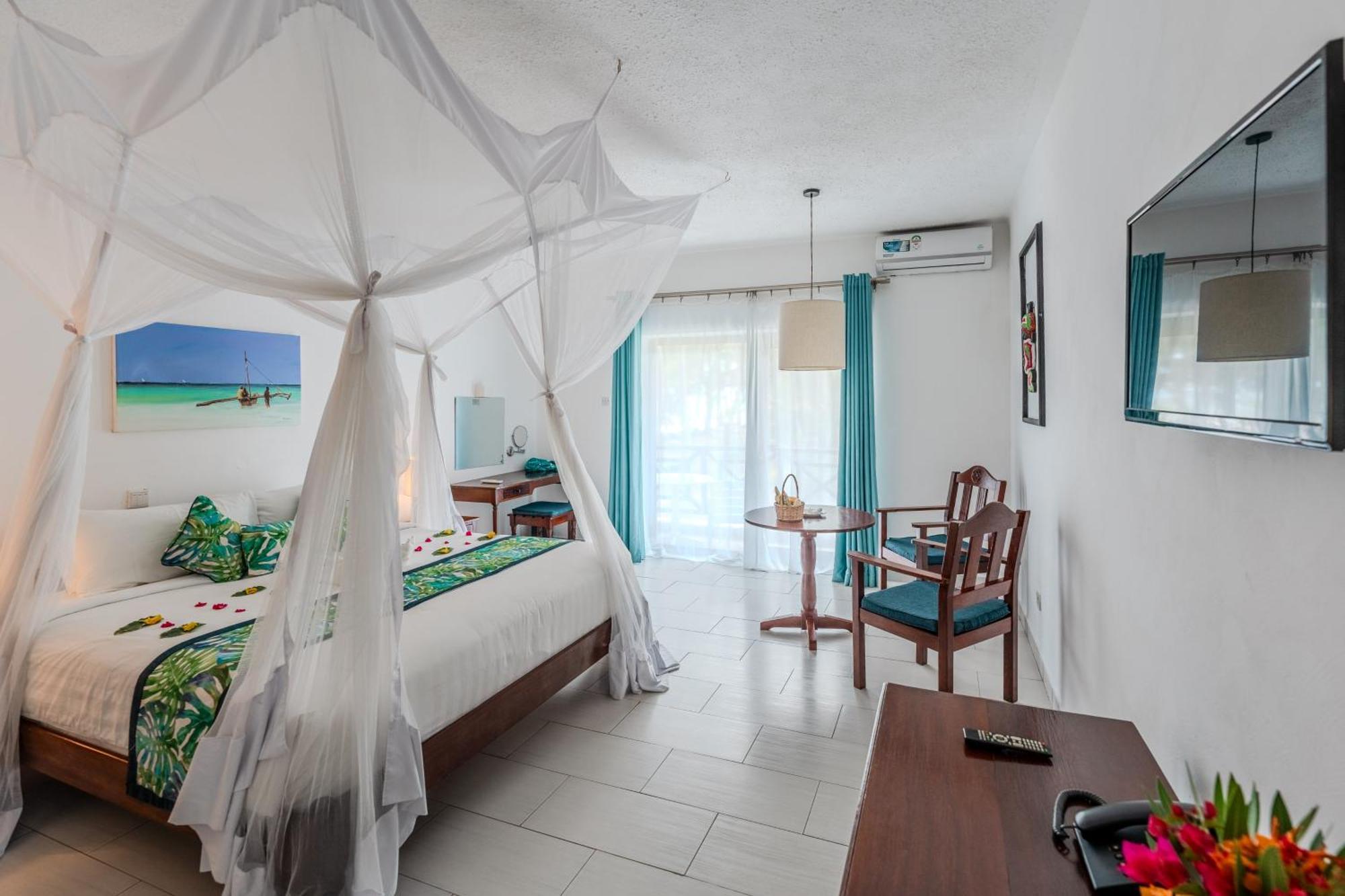 Diani Sea Resort ディアニ・ビーチ エクステリア 写真