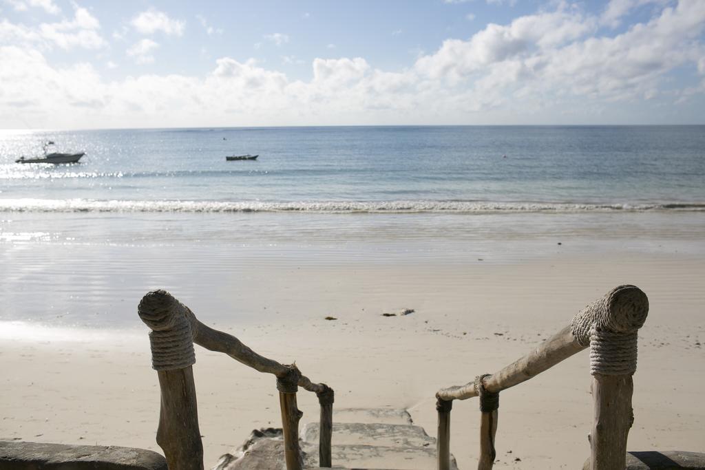Diani Sea Resort ディアニ・ビーチ エクステリア 写真
