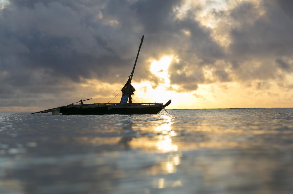 Diani Sea Resort ディアニ・ビーチ エクステリア 写真