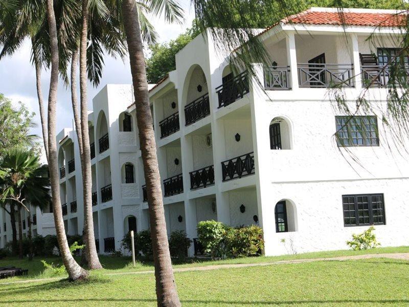 Diani Sea Resort ディアニ・ビーチ エクステリア 写真