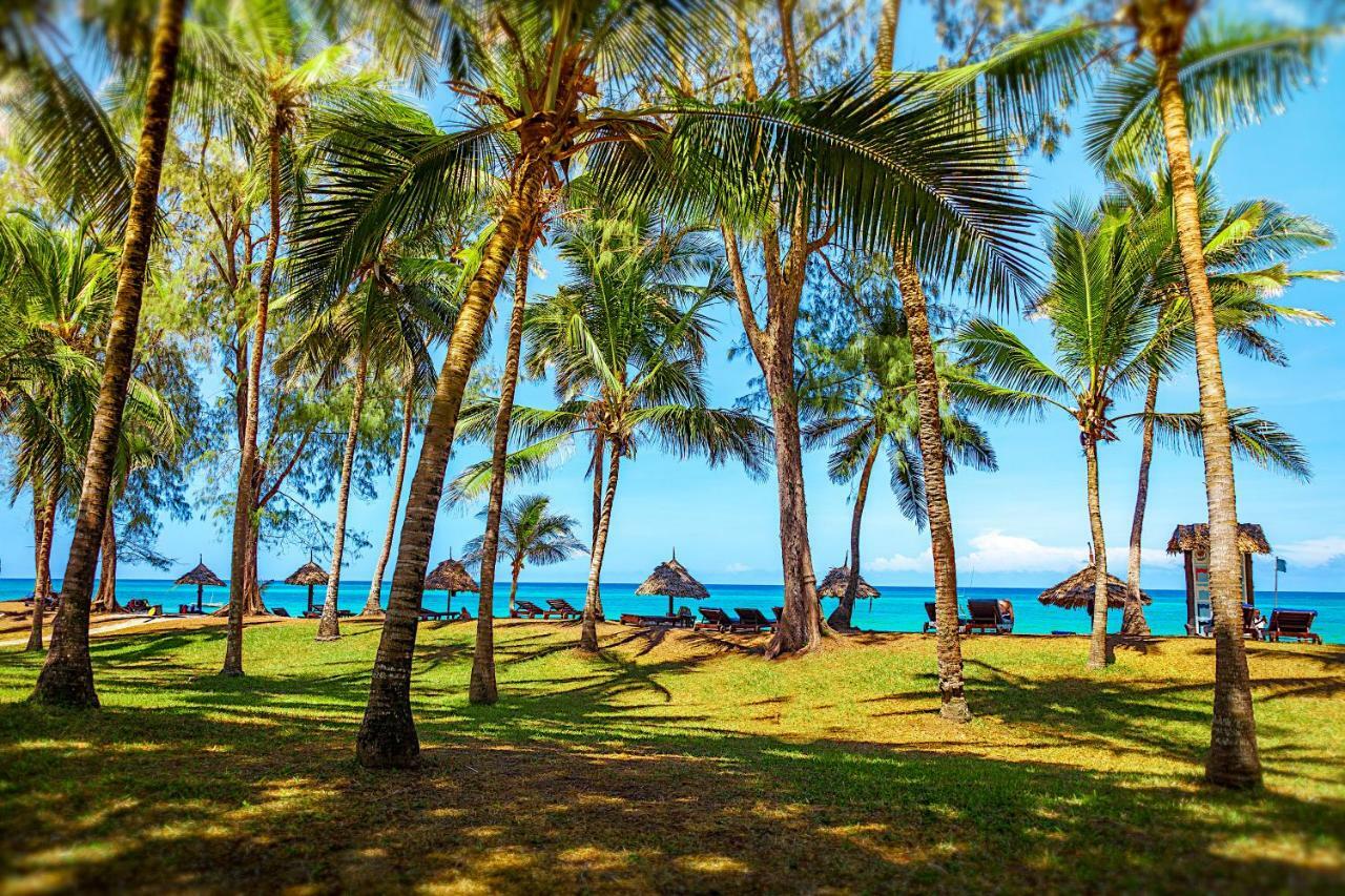 Diani Sea Resort ディアニ・ビーチ エクステリア 写真